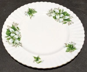 Royal Albert Fine Bone China Dinner Plate - Trillium Pattern - Picture 1 of 4
