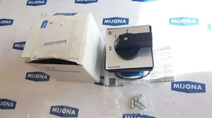 Interruptor Kraus & Naimer AD11 A241 AT16G721 (nuevo stock antiguo) - Imagen 1 de 9