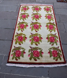 Turkish Carpet, Handmade Wool Carpet, Vintage Carpet 69 x 37 in Christmas Decors - Picture 1 of 15