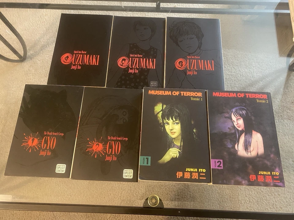 lote manga junji ito inglés uzumaki gyo museo del terror Foto 1 de 1