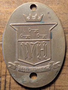 Spokane, Washington WA Hotel Davenport Oval Brass Hotel Room Key Fob Tag - Imagen 1 de 4