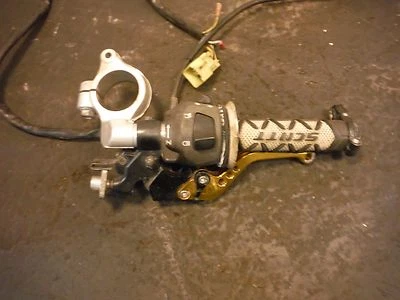 2000 96-00 Suzuki GSXR600 GSX-R GSXR 600 clip izquierdo en bocina luz interruptor manual Foto 1 de 4