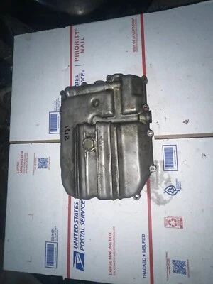 Suzuki GSXR750 1988-1989 cárter de aceite del motor, cubierta inferior del cárter de aceite del motor Foto 1 de 4