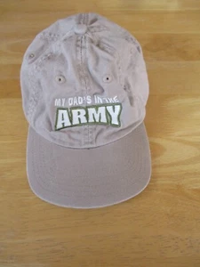 SOMBRERO/GORRA Juvenil Bronceado - My Dad's In The Army Bordado Delantero - Medalla Ajuste Espalda - Imagen 1 de 4