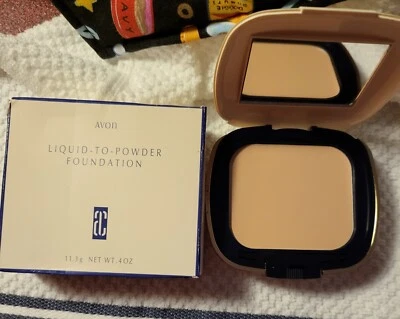 Avon's Liquid to Powder Foundation w/Mirror. SOFT BISQUE, more like Pressed Powd - Image 1 of 2