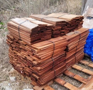 Heavy 24” wood shakes (shingles) firetreated. 15 bundles 100 sq ft - Picture 1 of 2