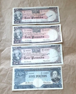 COOMBS WILSON 1960 RESERVE BANK Australia 1960-61 3 of 10 Pound+ 1 five pound - Foto 1 di 4