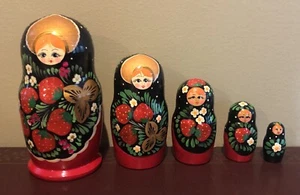 Muñecas rusas de madera hechas a mano matrioska 5 piezas, fresa de 5" de alto - Imagen 1 de 4