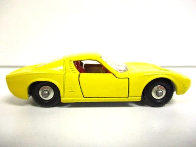 LESNEY MATCHBOX #33 33 - LAMBORGHINI MIURA P400 (YELLOW) - DIECAST - Image 1 of 4