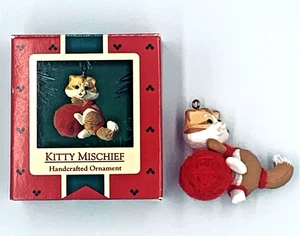 Vintage Hallmark Keepsake 1985 Kitty Mischief Christmas Ornament Kitten Cat Yarn - Picture 1 of 7