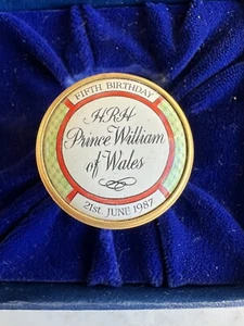 Halcyon Days 25 mm Schraubverschluss Emaille Box - Prinz William 5. Geburtstag - Bild 1 von 7
