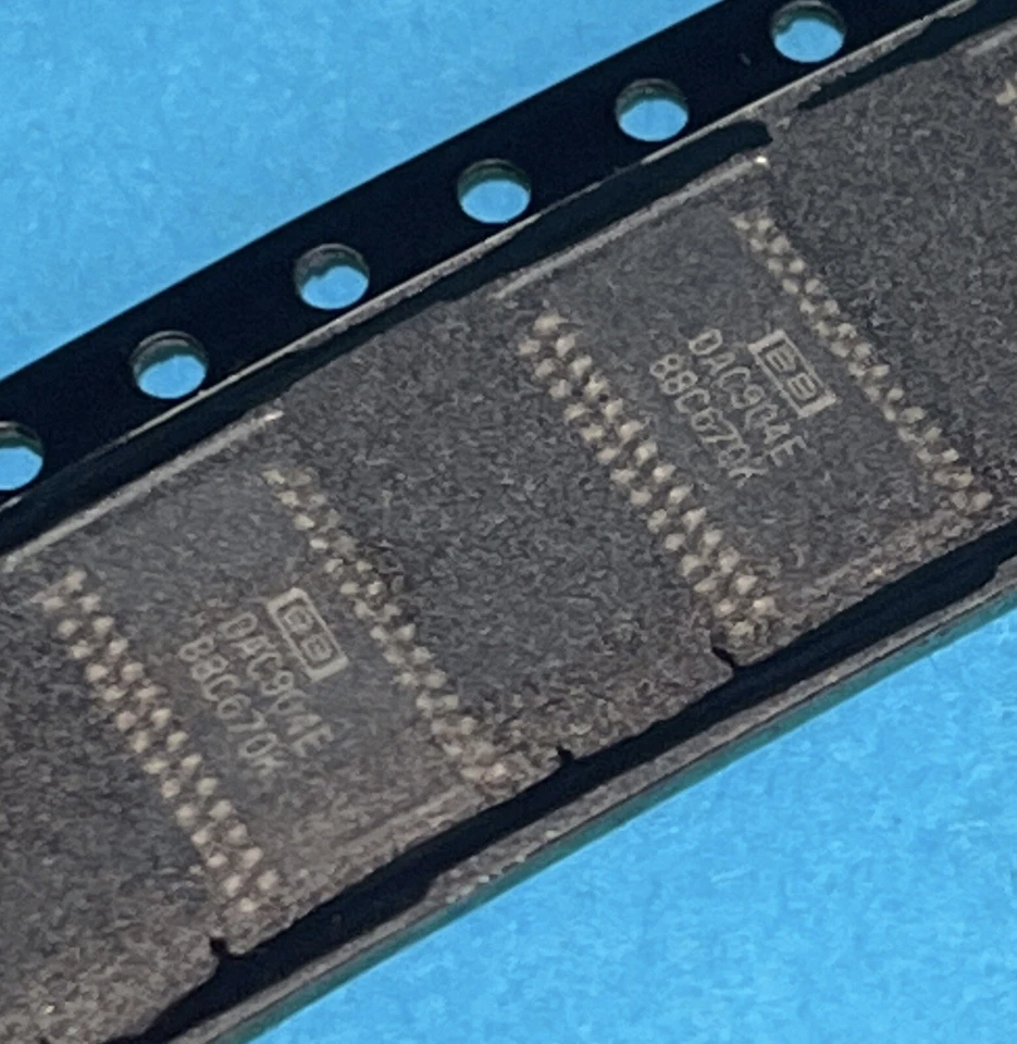 DAC904E TSSOP 28 de alta velocidad da Digital a Analógico Convertidor IC - 4 Un. - Imagen 1 de 1