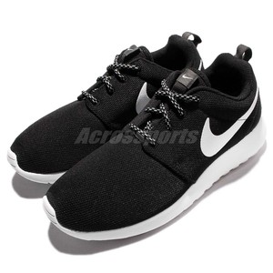 black nike roshe one mens