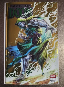 One World Under Doom #1 - Tyler Kirkham GOLD FOIL Whatnot Year In Marvel '25 - Bild 1 von 7