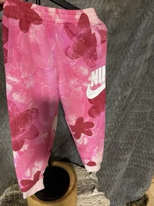 Nike Sportswear Club Fleece Big Kids' Joggers (Hot Fuchsia/White) Size Large - Picture 1 of 3