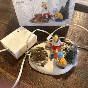 DEPT 56, “Skate Date”, Snow Village, 4020955 - Picture 1 of 4