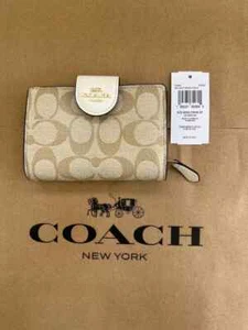 COACH Medium Corner Zip Wallet In Signature Canvas Light Khaki Chalk C0082 - Picture 1 of 4