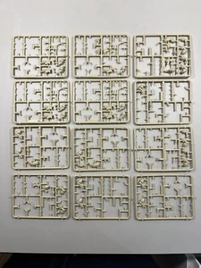 Warhammer 40k Rogue Trader Space Marines Arm Beaky Head Gun Sprue Games Workshop - Picture 1 of 1