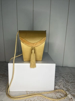 Valerie Stevens - Bolsa de ouro vintage patenteada com borla. Bolsa tiracolo. - Imagem 1 de 4