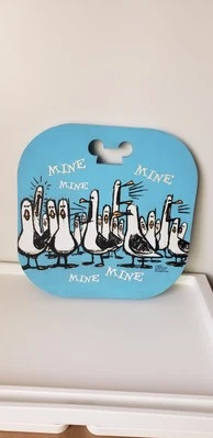 Cojín de asiento de desfile “Mine Mine” de los parques Disney marca Pixar Foto 1 de 4