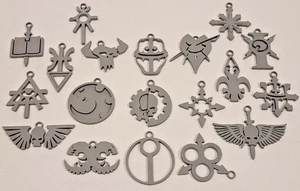 19pc Keyrings for Space Marines, Factions compatible with Warhammer 40K - Picture 1 of 5