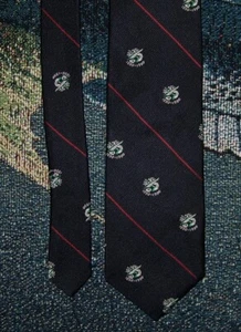 T. FOLEY DESIGNS Embroidered Silk Golf Neck Tie THE APAWAMIS CLUB NEW YORK Navy - Picture 1 of 4