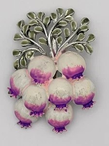 Broche broche de nabo de rábano tono plata prendedor de verduras joyería 2” - Imagen 1 de 7