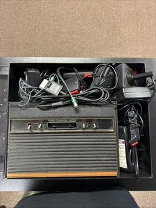 With Case And Manuals Atari 2600 Video Computer System Video Game Console System - Picture 1 of 10