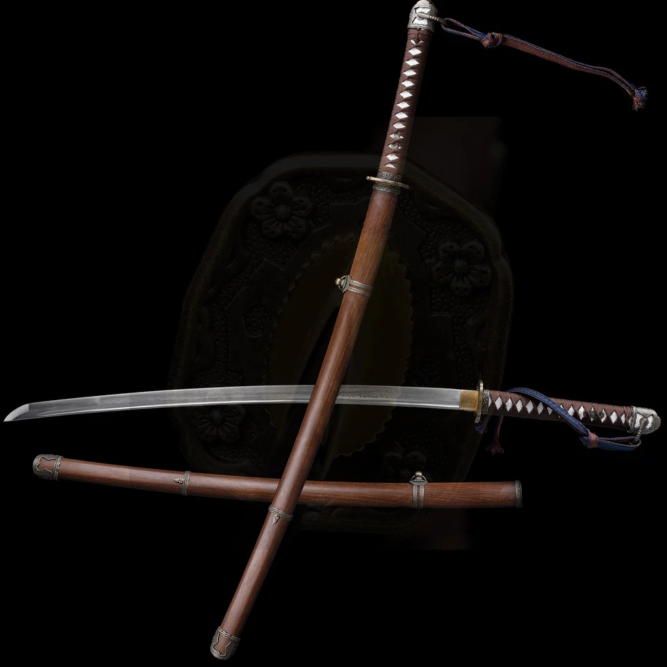 Espada KATOKU Tipo 98 Gunto Hecha a Mano Plegada Acero Full Tang Afilada Alta Calidad Foto 1 de 4