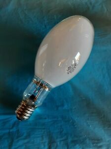 GE 11145 - MVT400/C/VBU 400 watt Metal Halide Light Bulb