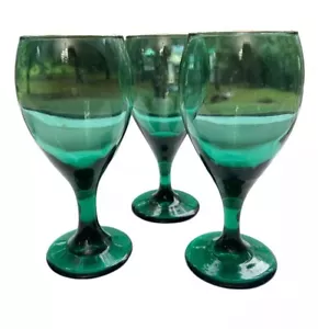 Juego de 3 copas de vino de colección transparentes con borde dorado verde esmeralda/tallo con patas - Imagen 1 de 6