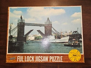 Vintage London Bridge 650-Piece Puzzle by Fairchild - Picture 1 of 7