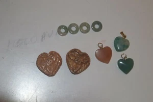Mixed Gemstone\Plastic Hearts lot dr4 - Picture 1 of 2