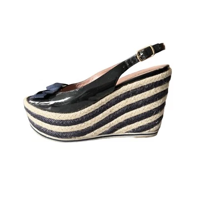 38 1/2 | Sandalia roja Valentino azul marino a rayas tacones de cuña Foto 1 de 4