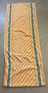 Toalla de playa de algodón Terry Treasure of California de colección naranja amarillo bolsillo a rayas - Imagen 1 de 11