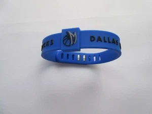 Basketball Team DALLAS MAVERICKS Bracelet Silicone Wristband Rubber Hand Ring - Picture 1 of 3