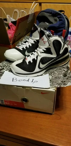 Nike Lebron IX 9 FREEGUMS CHINA 10.5 MIAMI LAKERS XVII 2K STAND WITH HONG KONG Cover