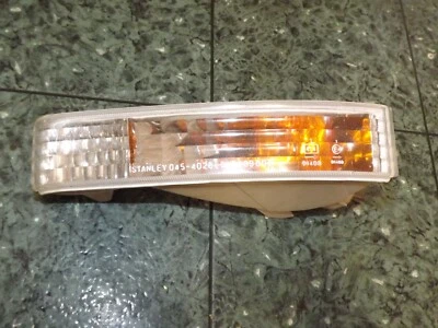 92-96 OEM USDM Honda Prelude BB4 front driver turn signal lens light 045-4028 L - Image 1 of 4