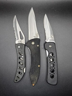 Lot Of Three Frost Cutlery Folding Pocket Knives With Clips In Black - Image 1 of 4