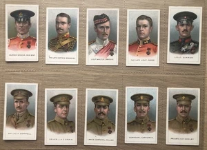 Un conjunto completo de tarjetas de cigarrillo Wills Specialities Victoria Cross Heroes - Imagen 1 de 6