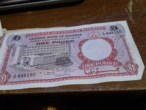TEN (10) Nigeria Note 1 Pound 1967 FINE TO AU FREE SHIPPING - Picture 1 of 5