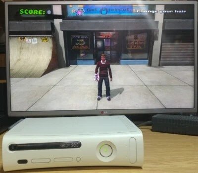 White Xbox 360 - 20GB - Xenon - Read Description - Canadian seller - Image 1 of 4