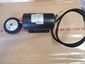 GENUINE RADIO TACHOMETER # REO444USN1CS0.06CA / SKE821 / 11-01-0032 / - Picture 1 of 2
