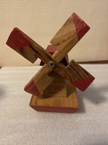 Vintage Wood Souvenir Windmill HOLLAND MICHIGAN - Picture 1 of 7
