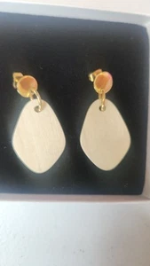 Cream Wood Clay Earrings With Gold Plated Disc Jewelry Fashion Earrings  - Picture 1 of 5
