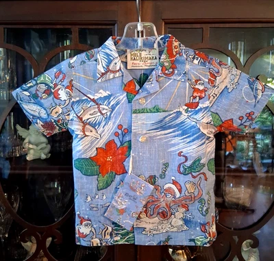 Juego Reyn Spooner Niño "HAWAIIAN CHRISTMAS 2024" Azul Niño 18/24M Foto 1 de 4