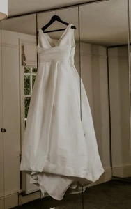 Jesus Peiro Women’s A Line Wedding Dress 2203 Size 10-12 - Picture 1 of 2