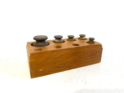 Ancienne Boîte en Bois de Poids en laiton pour Balance Vintage - Photo 1/3