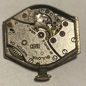 Bulova Watch Co. Movement 17 Jewel Parts/Repair 8AE USA - Picture 1 of 4