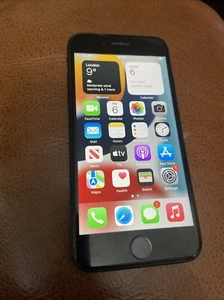 Apple iPhone 7 128GB Black Unlocked (Battery Health 70%) - Picture 1 of 9